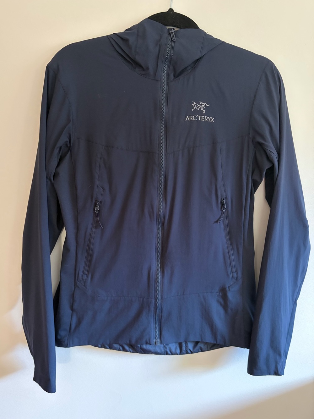 ARC’TERYX- ladies size small, blue Atom SL Hoody